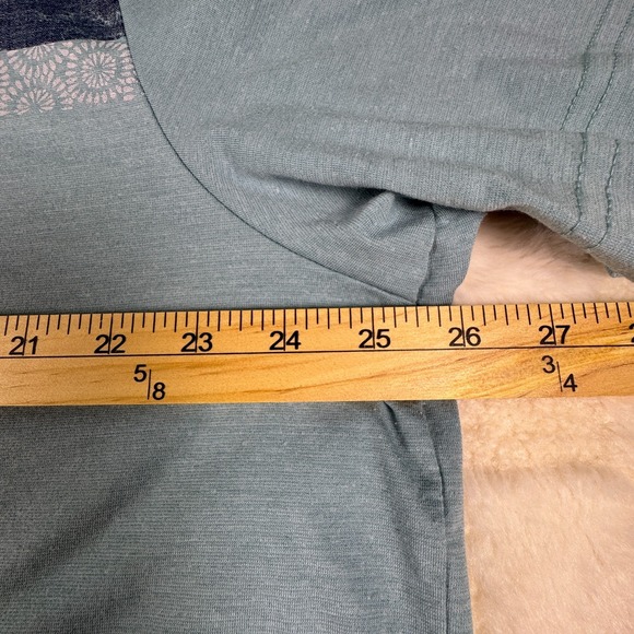 Travis Mathew Men's XXL Polo Teal with Floral Stripe - Picture 4 of 8